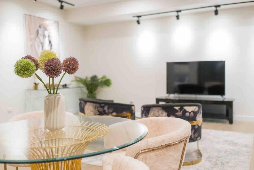 Luxury 3 Bedroom Apartment In Ryde Sydney Ngoại thất bức ảnh